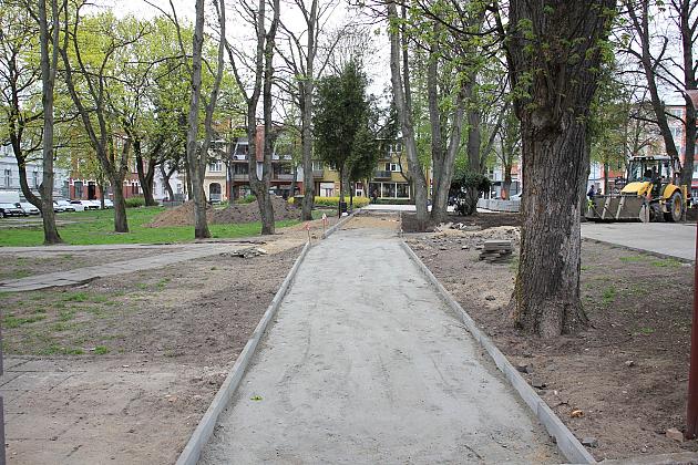 Metamorfoza skweru przy Placu Pokoju