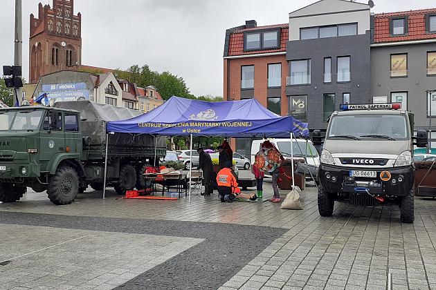 Na placu Pokoju promowali zasadniczą służbę wojskową