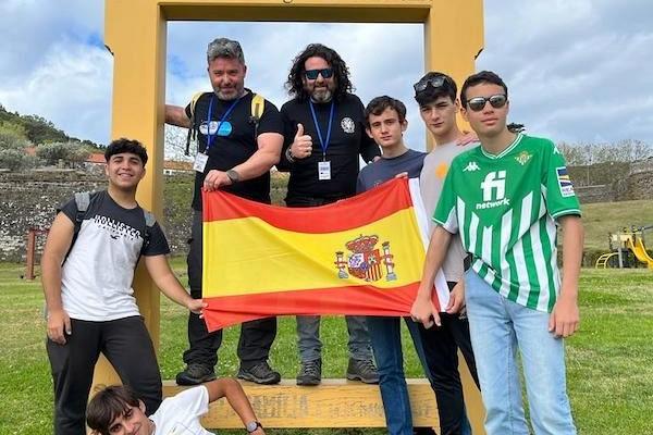 Uczniowie SP1 z Erasmusa+ polecieli na Azory