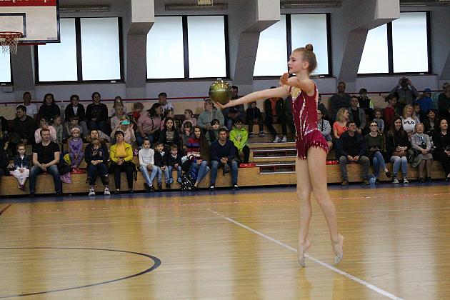 Pokazy gimnastyki artystycznej w Lęborku