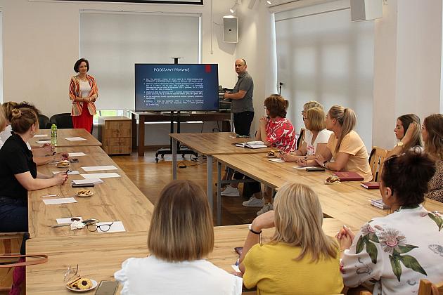 Szkolenie o problemach z przemocą i uzależnieniami