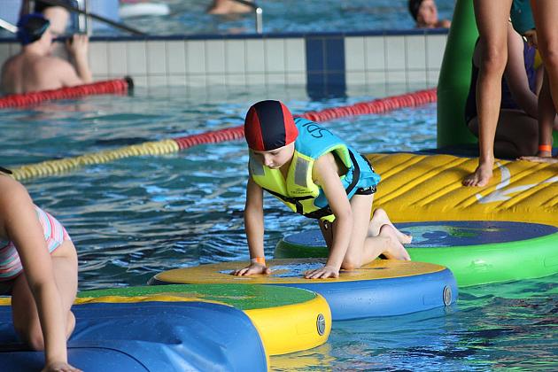 Wakacyjna przygoda na basenie