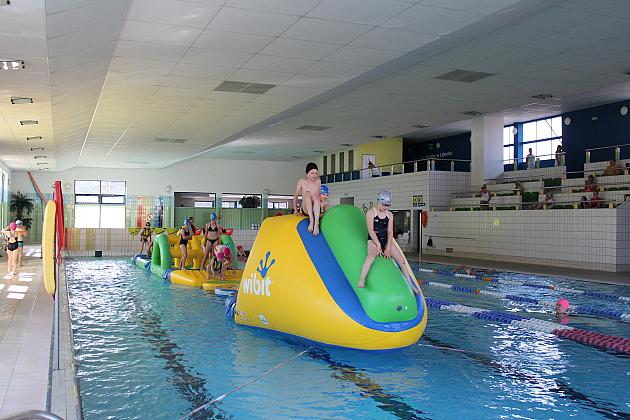 Szalona zabawa na Pływalni Miejskiej