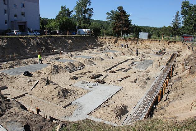 Przy Obrońców Wybrzeża powstają mieszkania z dopłatami