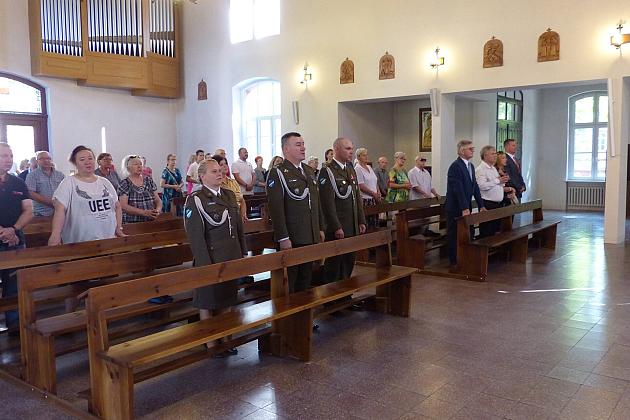 Kwiaty w Święto Wojska Polskiego