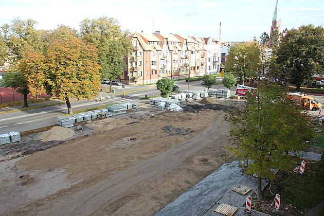 Przy ulicy Konopnickiej i Alei Wolności powstaje parking dla mieszkańców