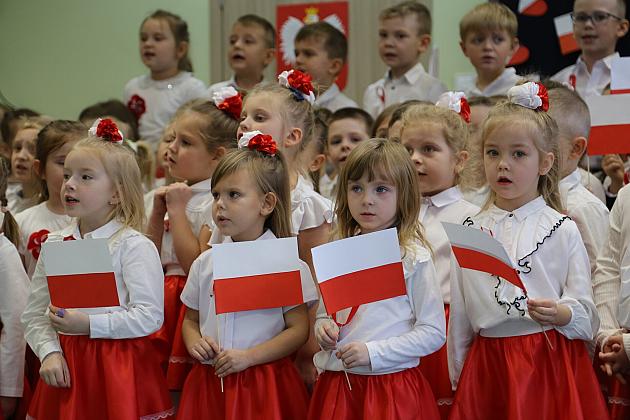 Przedszkolaki odśpiewały hymn