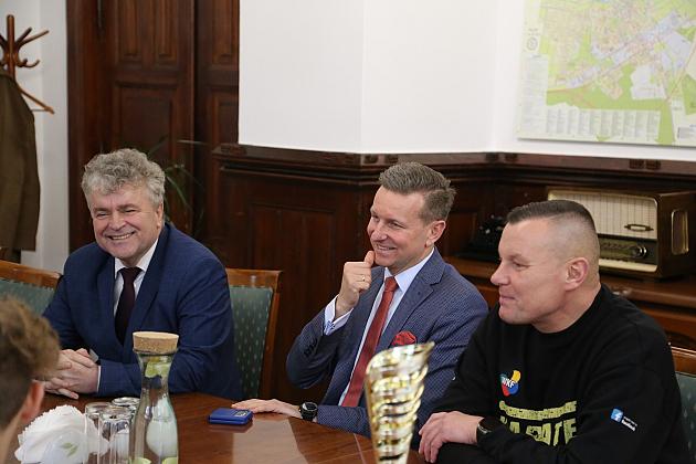 Mistrzowie Polski w karate WKF w ratuszu