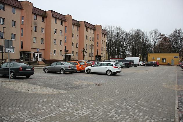 Nowy parking przy ul. Konopnickiej i Alei Wolności gotowy