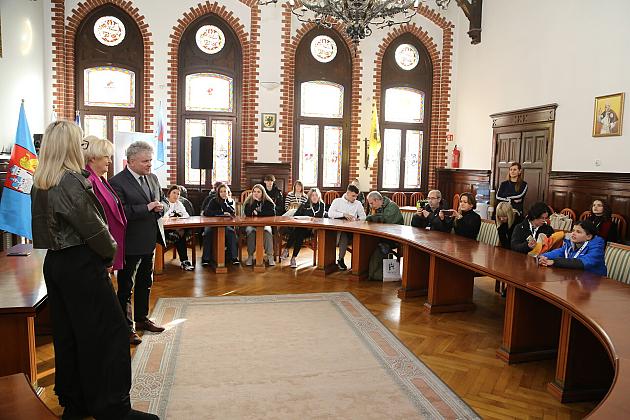 Goście z Hiszpanii i Portugalii odwiedzili ratusz