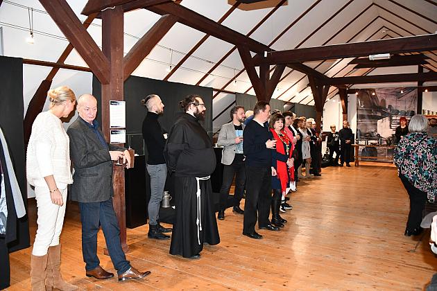 „Z podziemi na salony…” Nowa wystawa w Galerii „Strome Schody”