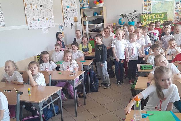 Przedszkolny piknik na sportowo w SP7