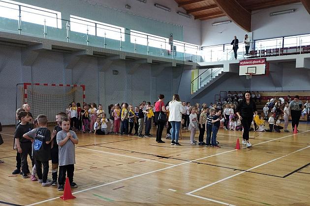 Przedszkolny piknik na sportowo w SP7