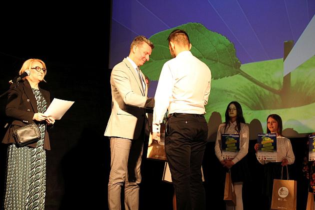 Rozstrzygnięcie VIII Powiatowego Konkursu Recytatorskiego Wiosenny Powiew Poezji