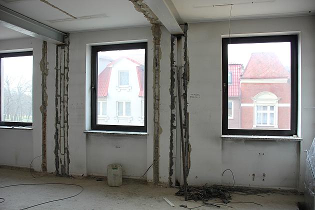 Modernizacja budynku po banku na miejską bibliotekę