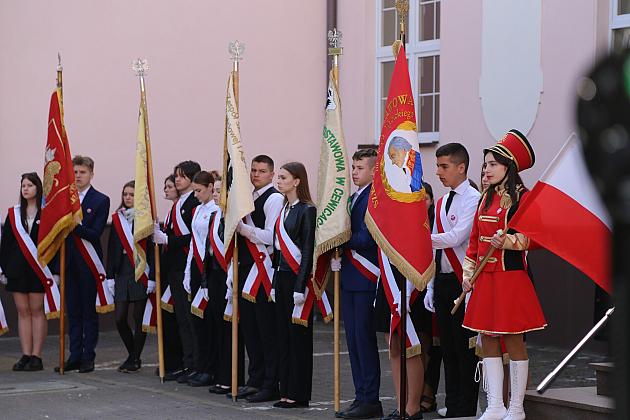 Dzień Flagi RP – uroczystość przed Starostwem Powiatowym