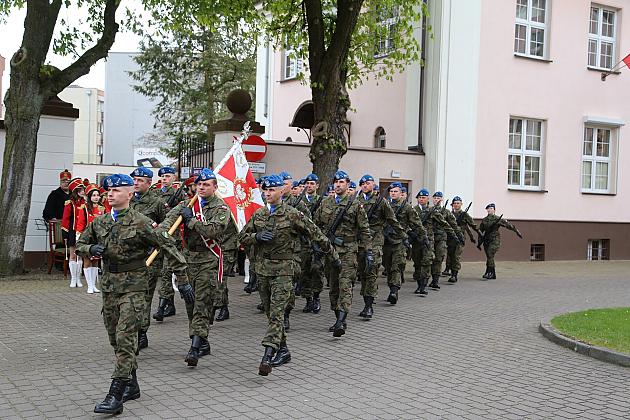 Dzień Flagi RP – uroczystość przed Starostwem Powiatowym