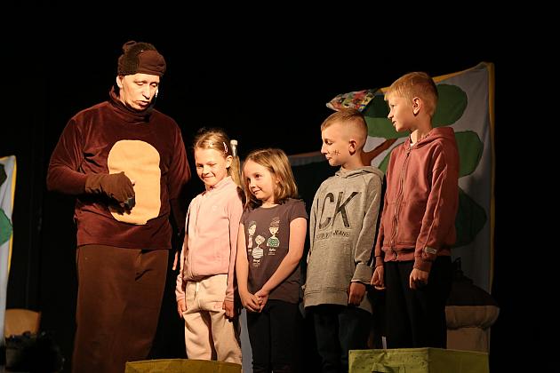 Spektakl ekologiczny dla dzieci pn. „Cztery pory Roku”