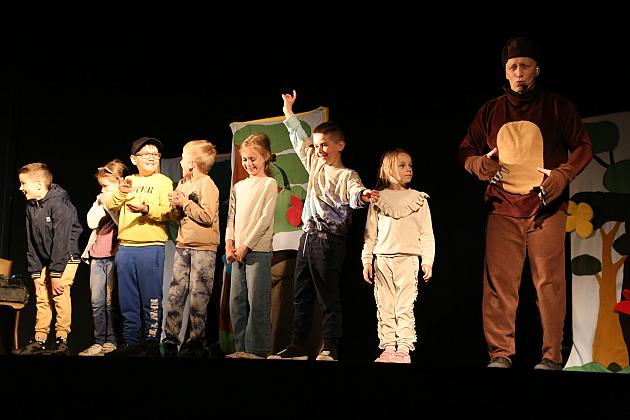 Spektakl ekologiczny dla dzieci pn. „Cztery pory Roku”