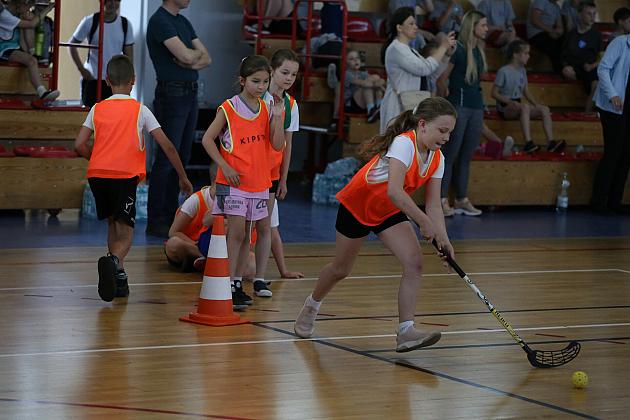 „Kto z nas lepiej i prędzej”. Konkurs sportowy dla uczniów szkół podstawowych