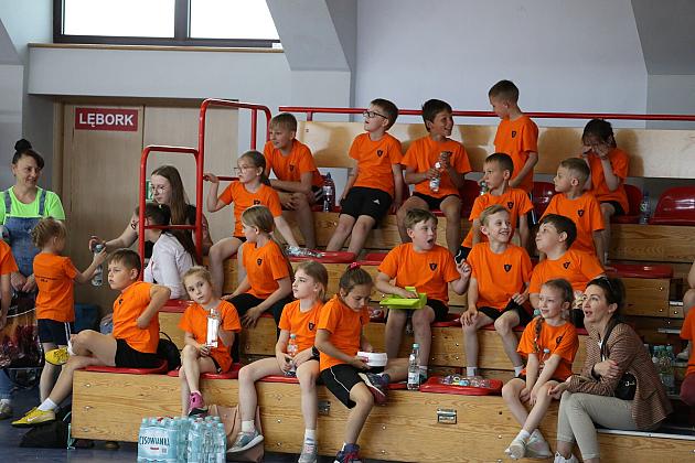 „Kto z nas lepiej i prędzej”. Konkurs sportowy dla uczniów szkół podstawowych