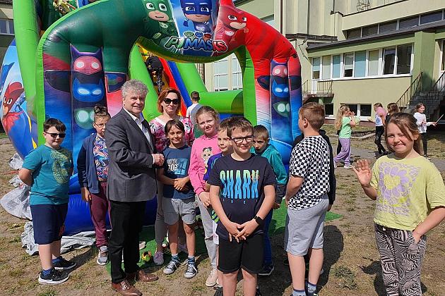 Dzień Dziecka – życzenia od Burmistrza