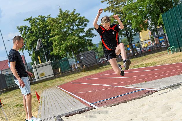 I Wiosenny Mityng Lekkoatletyczny „Sport - zdrowy nałóg, czysta e-energia”