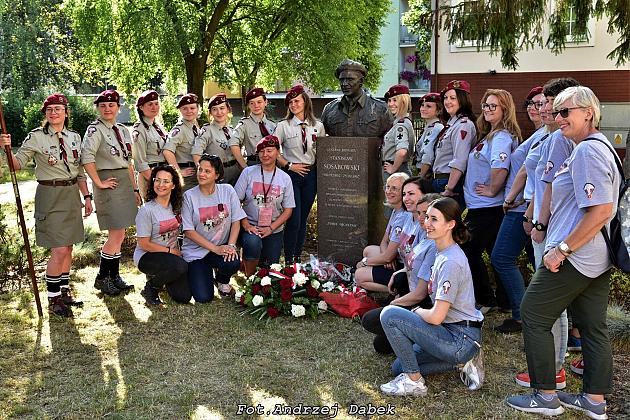 40-ta rocznica nadania imienia generała Stanisława Sosabowskiego 7 Harcerskiej Drużynie Czerwonych Beretów z Lęborka