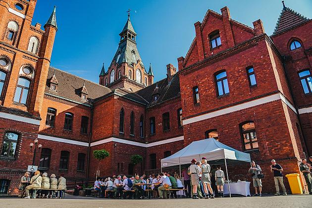 40-ta rocznica nadania imienia generała Stanisława Sosabowskiego 7 Harcerskiej Drużynie Czerwonych Beretów z Lęborka