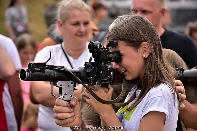 40-ta rocznica nadania imienia generała Stanisława Sosabowskiego 7 Harcerskiej Drużynie Czerwonych Beretów z Lęborka