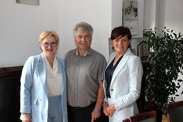 Umowa o współpracy Lęborka z WSAiB podpisana