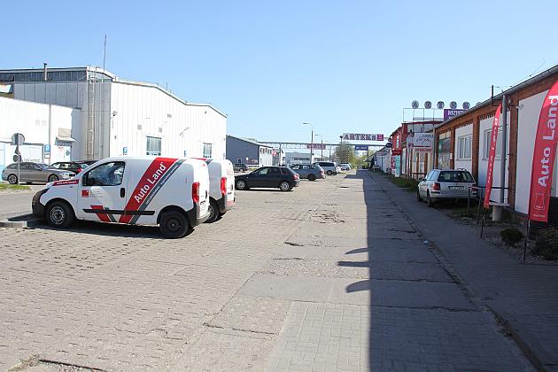 Ulica Zwarowska do przebudowy. Powstaną nowe miejsca parkingowe