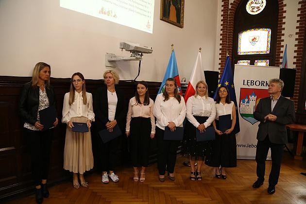 Oświatowa uroczystość w ratuszu