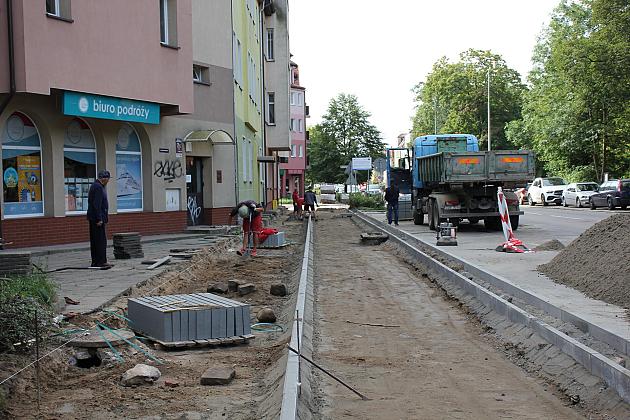 Przy ulicy Wojska Polskiego powstaje droga dla rowerów