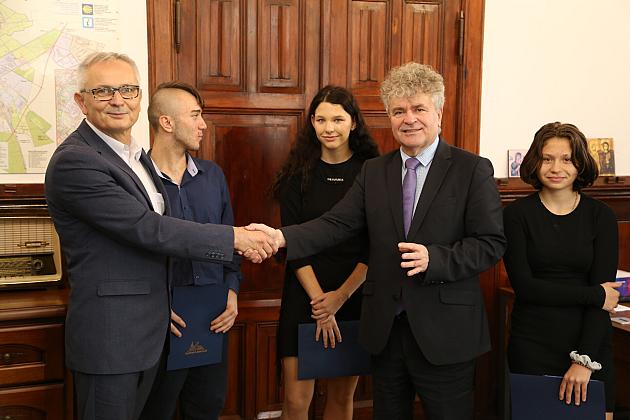 Święto edukacji, nauczycieli i pracowników oświaty w ratuszu