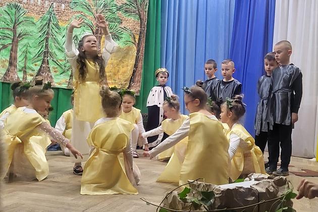 Wieczornica z okazji Święta Niepodległości w Przedszkolu Nr 6 w Lęborku!