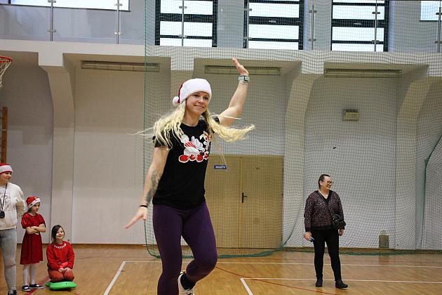 „Pierwszaki” na start! Sportowa rywalizacja w SP7