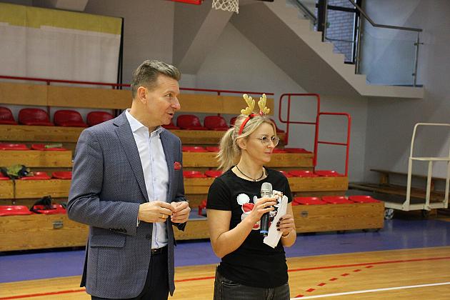 „Pierwszaki” na start! Sportowa rywalizacja w SP7