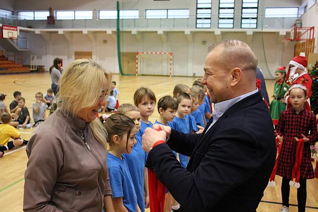 „Pierwszaki” na start! Sportowa rywalizacja w SP7