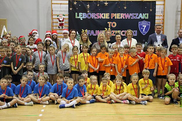 „Pierwszaki” na start! Sportowa rywalizacja w SP7