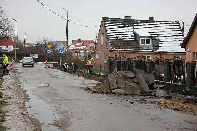 Kanałowa w remoncie. Wzdłuż ulicy powstaje chodnik