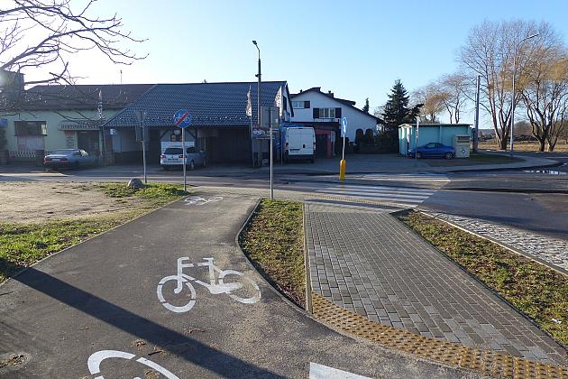 Szybko i bezpiecznie. Nowa droga rowerowa przy ul. Komuny Paryskiej