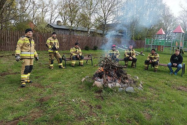 W sobotę czyszczono brzegi rzeki Łeby w ramach ogólnopolskiej inicjatywy 'Operacja Czysta Rzeka'