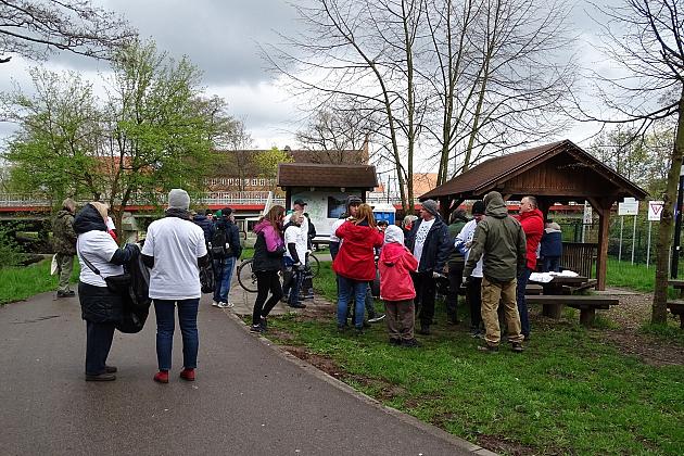 W sobotę czyszczono brzegi rzeki Łeby w ramach ogólnopolskiej inicjatywy 'Operacja Czysta Rzeka'