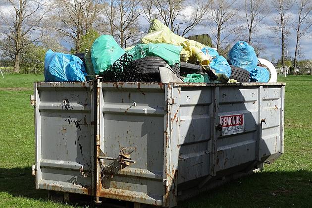 W sobotę czyszczono brzegi rzeki Łeby w ramach ogólnopolskiej inicjatywy 'Operacja Czysta Rzeka'