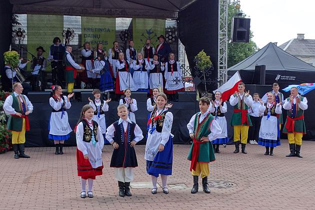 Zespół Pieśni i Tańca Ziemia Lęborska występował w Kretindze na Litwie