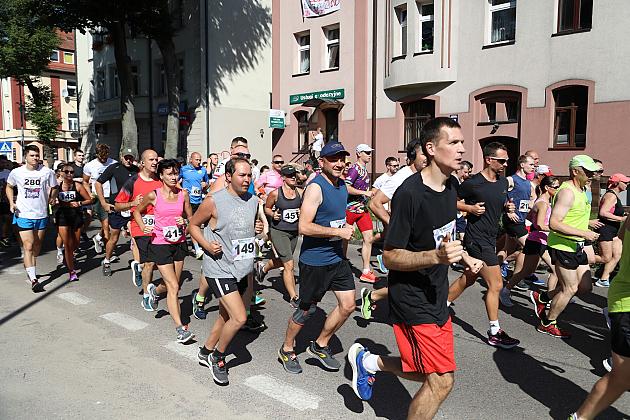 Rywalizowali na lęborskim bruku. 22. Bieg Uliczny św. Jakuba Ap. ukończyło 451 zawodników.