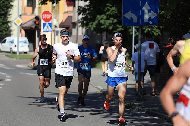 Rywalizowali na lęborskim bruku. 22. Bieg Uliczny św. Jakuba Ap. ukończyło 451 zawodników.