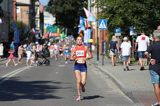 Rywalizowali na lęborskim bruku. 22. Bieg Uliczny św. Jakuba Ap. ukończyło 451 zawodników.
