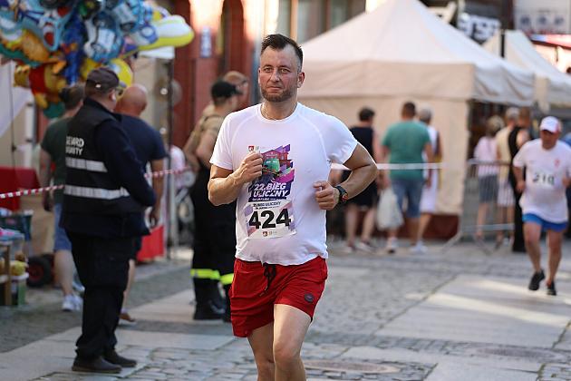 Rywalizowali na lęborskim bruku. 22. Bieg Uliczny św. Jakuba Ap. ukończyło 451 zawodników.